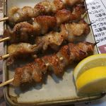 鳥やぶ -  ( ^-^)ノ・'°☆ 鶏皮塩