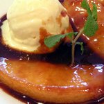 Ａのテーブル - 洋梨のキャラメリゼ　アップ