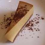 GIRA SOLE - カラメルのムースケーキ