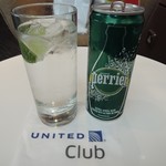 United Club Lounge - 