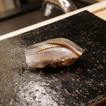 鮨 なんば - 小肌　　　　38℃/21℃