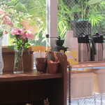 アプリコット - 店内より①