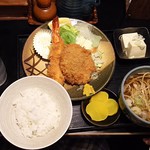 亀鶴庵 - DXミックスカツ定食