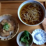 まん作 - かけ蕎麦&豚肉山わさびごはん♬♬♬+天盛り(野菜天ぷら三点)