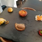 なんとアミューズまで選べる！こちらのアミューズ見本の6品から3品チョイス