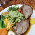 なにや - 翡翠麺クローズアップ