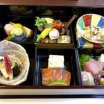 有隣荘 - 箱膳ぜんぶ