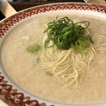 駅前豚骨ラーメン ニネンヤ - 