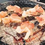 赤身専門店炭火焼肉 みはら - 鶏モモ