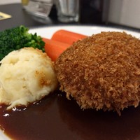 レストラン香味屋 - メンチカツ