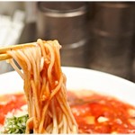 麺屋 愛心 - 風味の強い、美味なる麺です。