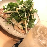 和人 - 塩豚とクレソンのサラダと知多ハイボール