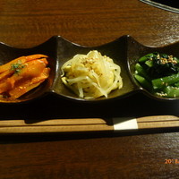 炭火焼肉 ふちおか - ごぼうのキムチ、もやしナムル、小松菜ナムル