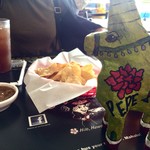 Lucy’s Taqueria - 我々の番号札？はPEPE。