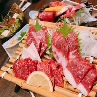 馬桜 銀座通り店 - 馬刺し盛り合わせ