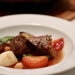 ラ・サンテ - スネ肉とソーセージと野菜のモロッコ風タジン