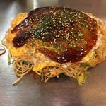 Hiroshima sutairu okonomiyaki kujira - 肉玉