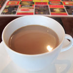 アショクズバー - チャイかラッシーかコーヒー付きです。シメにチャイを頂きました。