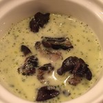 マ プール - 西洋茶碗蒸しと言ったら怒られるかな（笑）　こんなに美味しいエスカルゴだったら毎日食べたい