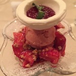 マ プール - いちごとカシスとルバーブって合うんですね