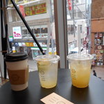 BLUE LEAF CAFE - 同伴者の飲み物を…パシャリ。