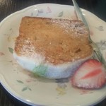 カフェ マリポーサ - 人参ケーキ 450円