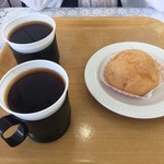 ガトーかんの - 2018年5月。コーヒーは140円。