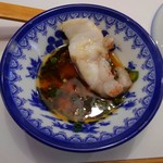 三笠鮨 - 金目鯛しゃぶしゃぶをポン酢に付けて