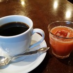 KAKO - ブレンドコーヒーとベジタブルジュース