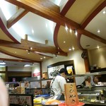 がってん寿司 - 明るくなった店内