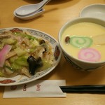 銀座 吉宗 - 小盛皿うどん(揚げたパリパリ麺)と茶碗蒸し