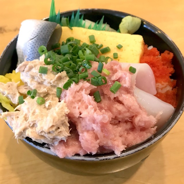 丼丸 広島翠店 県病院前 海鮮丼 食べログ