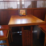 そばところ奈利川 - テーブル席