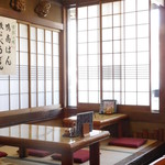 そばところ奈利川 - 小上がり席