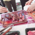 異国精肉店ザ・アミーゴス - 肉に群がる