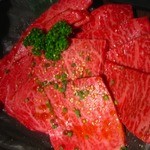 炭火焼肉 六本木 隆 - 美しいにく・肉・ニク。イチボやザブトン、巻きロース