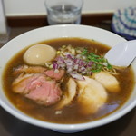 鶏こく中華 すず喜 - こく醤油+本日の特製　950円