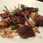 茨城産 地鶏白レバー：炙り焼き、焦がしアンチョビソース、ニンニクの香り