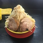 ラーメン イエロー - 並 にんにく、あぶら、やさいダブル 750円