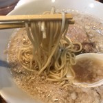 らーめん芝浜 - GW限定 燕大油らーめん
      燕三条背脂らーめん 芝浜ver.
      
      麺リフト
