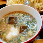 寿司けん - 【2018.5.5(土)】和風冷やしつけ麺(並盛・285g)810円のスープ