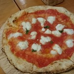 ピッツァ モーレ - 『マルゲリータドッグ』1380円