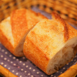 モンテ - ランチコース 1650円 のパン