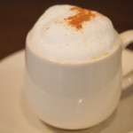 モンテ - ランチコース 1650円 のカプチーノ シナモンパウダー