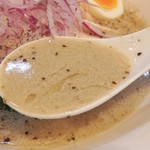 麺屋M - 濃厚な鯛スープ