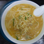 Gokuurin - 味噌ラーメンは（\650）野菜炒めが入っています