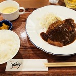 グリル 彌兵衛 - 本日の日替りランチ 1200円 （本日は もち豚ロースのカツレツ）