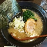 日の出らーめん - 横浜醤油ラーメン並