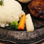 VINSENT - 野菜が添えてあります。