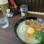 しおとんこつ肉＋玉子。650円+50円